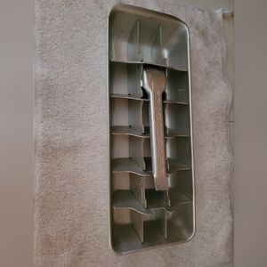 Frigidaire Ice Cube Tray